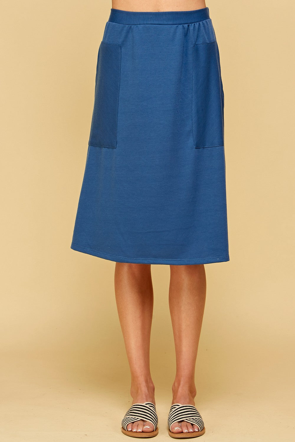 Solid Skirt With Pockets
