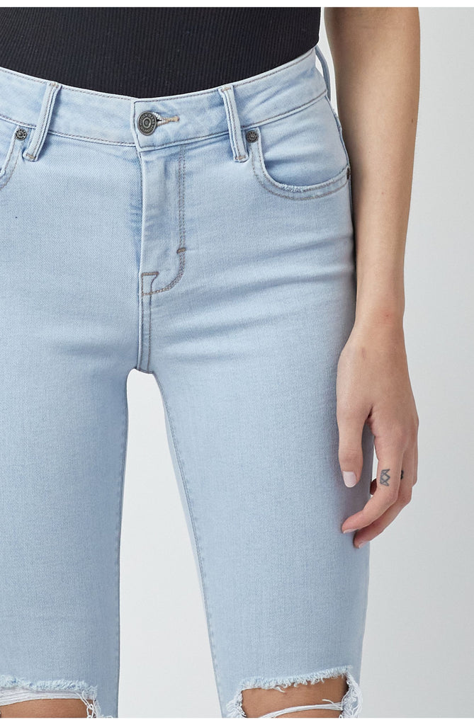 Amelia 29" Inseam Skinny W/ Destructed Hem