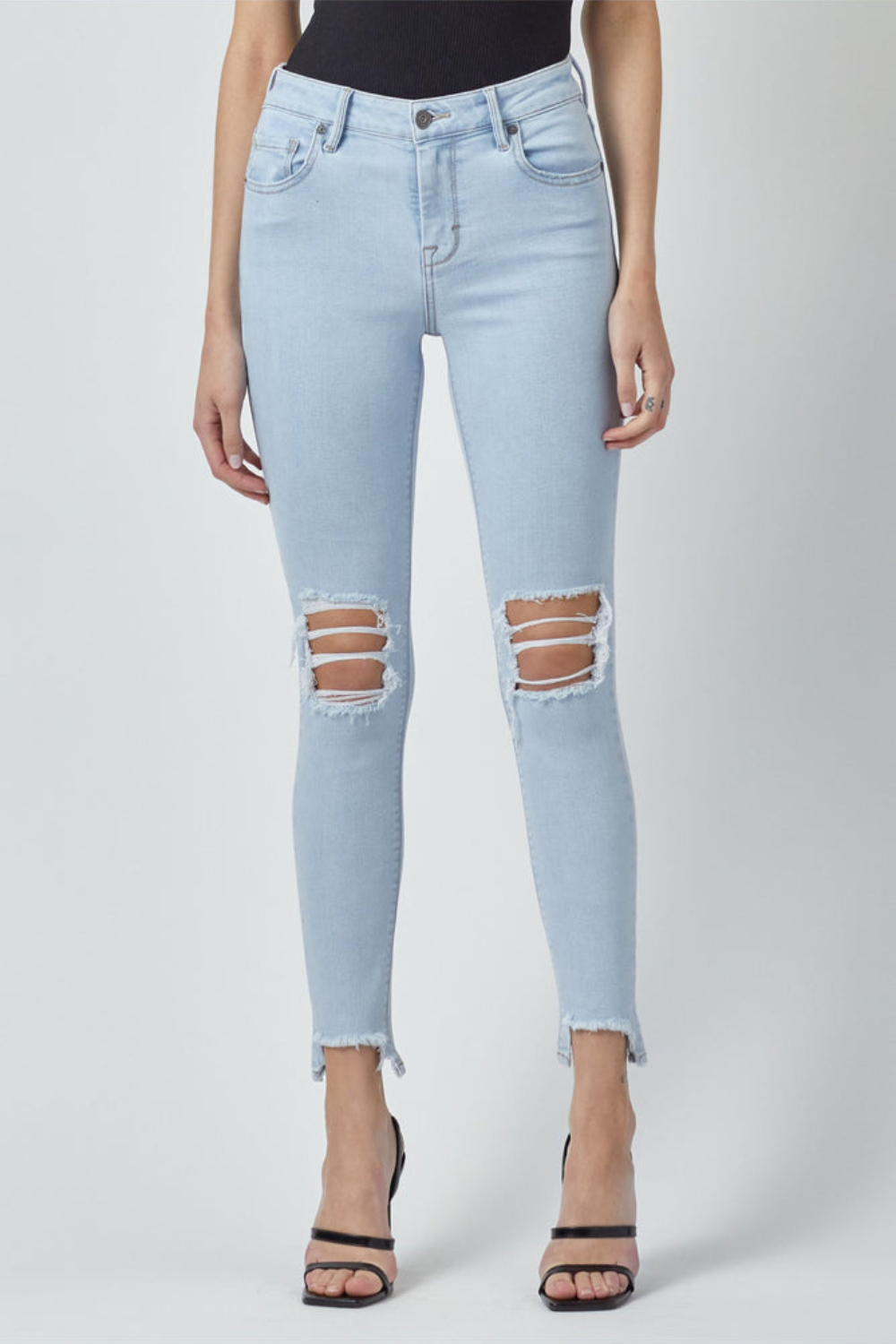 Amelia 29" Inseam Skinny W/ Destructed Hem