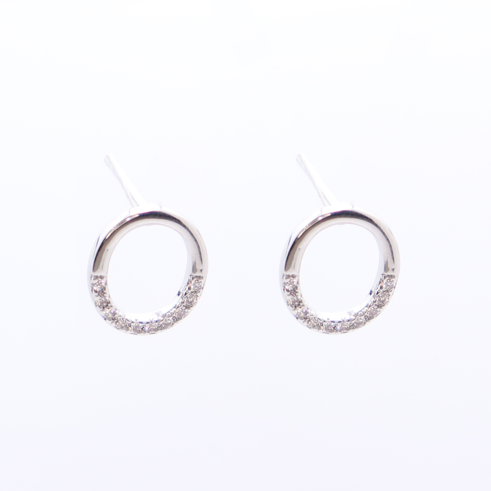 Elle Small Pave Round Studs
