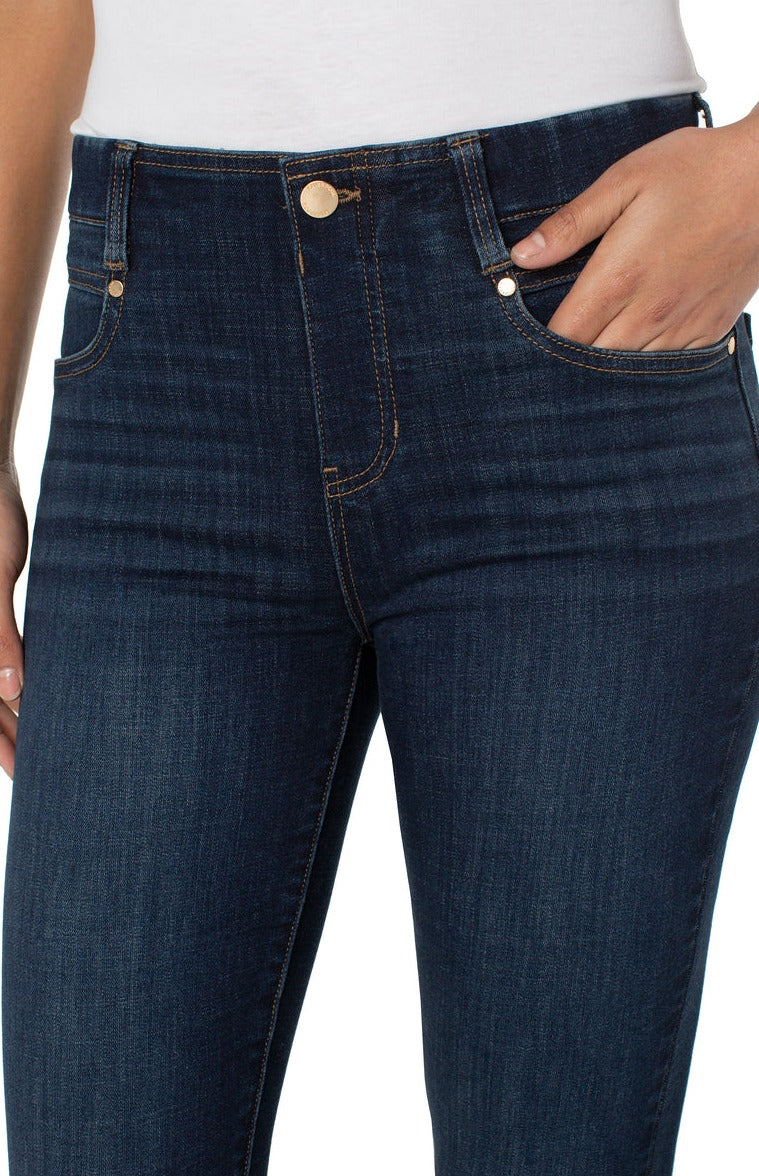 Gia Glider Ankle Skinny 28" Ins