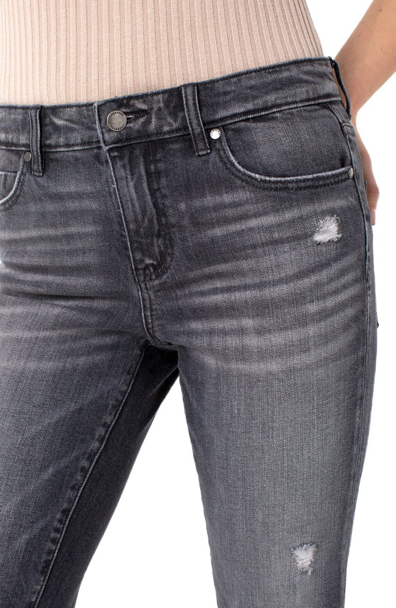 Crop Straight 27"