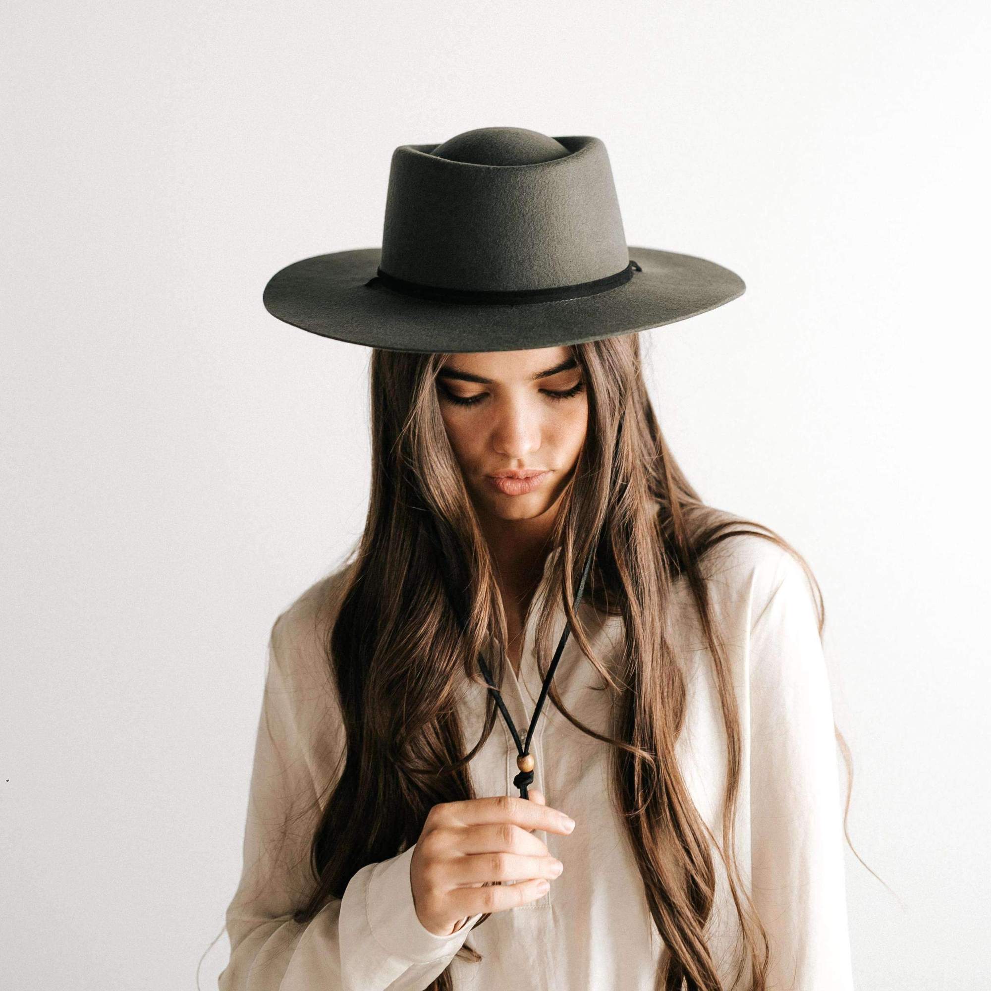 Wren Flat Brim