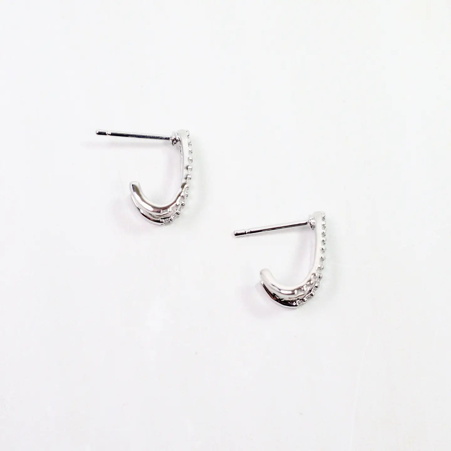 Sissy Huggie Earring