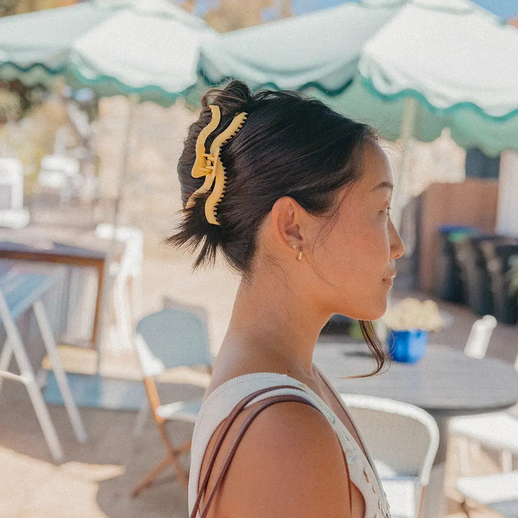 Wavy Original Hold Everything Claw