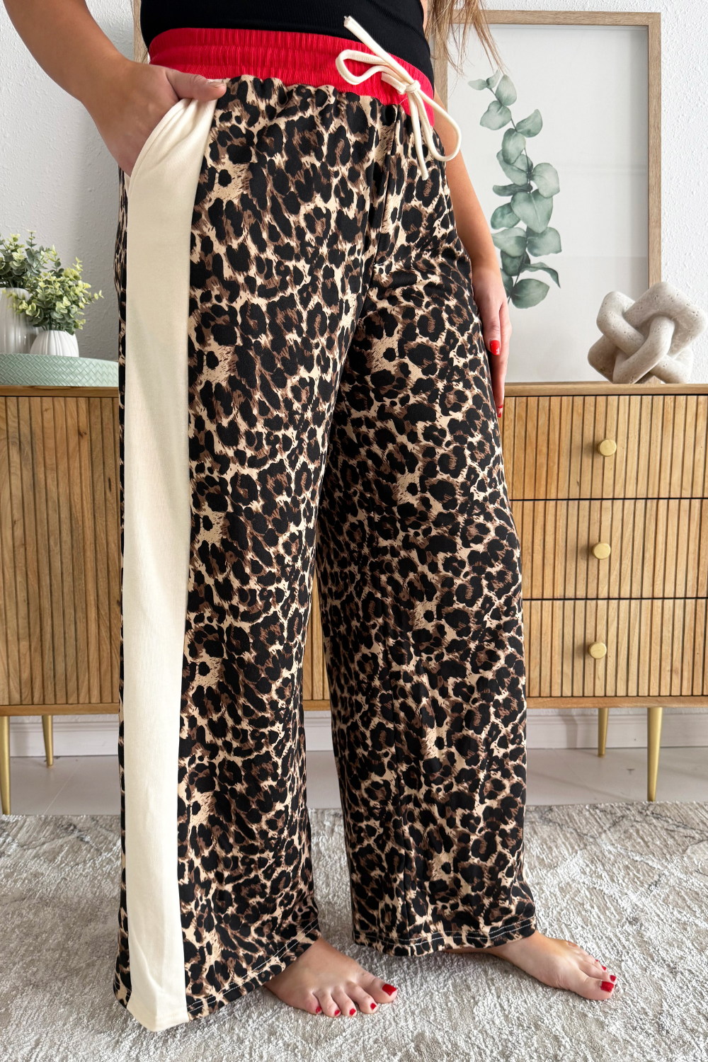 Wide Leg Strip Detail Pants