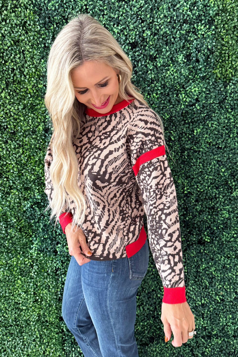 Contrast Ribbing Detail Open Back Sweater