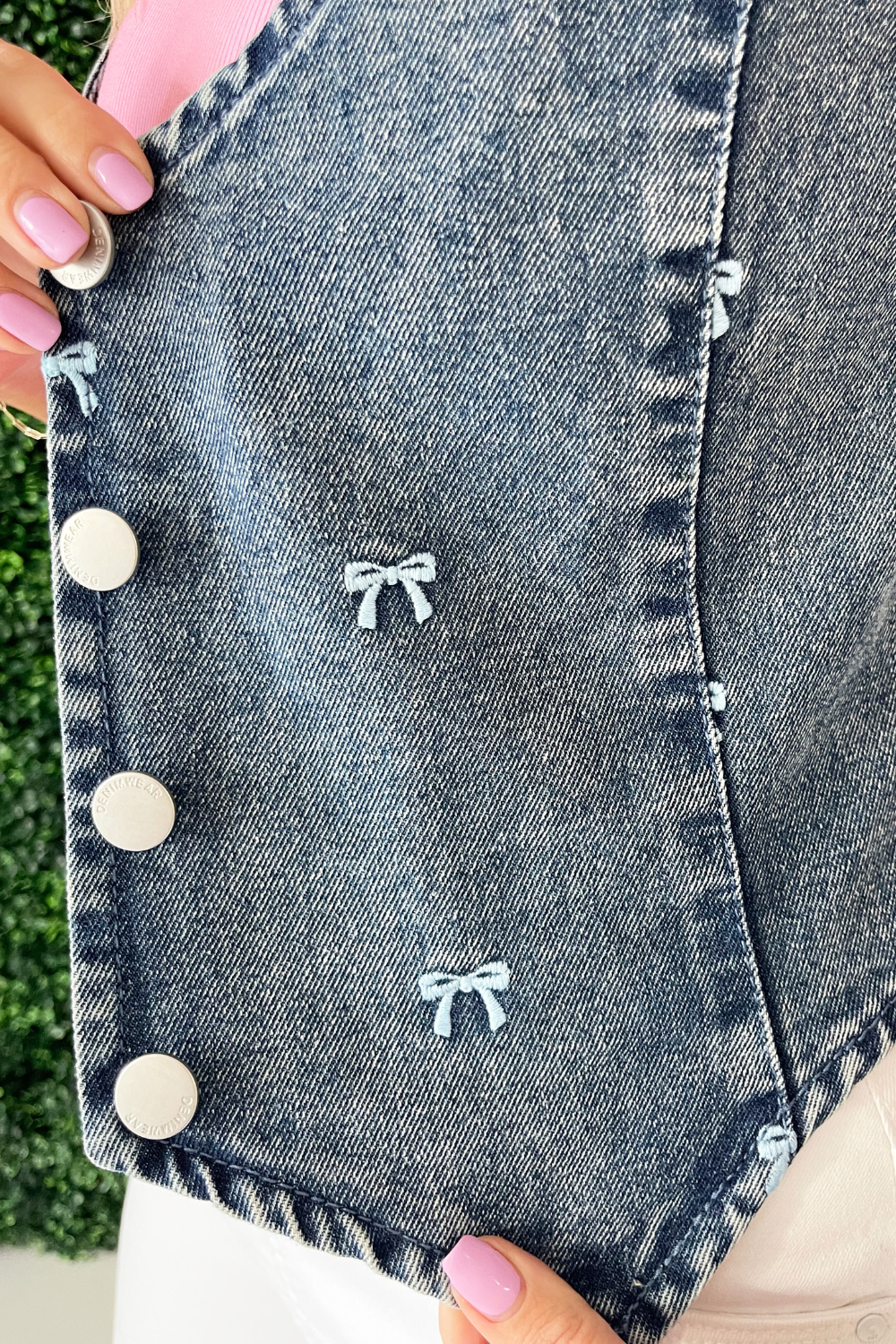 Fitted Denim Vest with Embroidery Detail