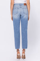 Zoey Basic Mom Jeans