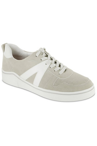 Alta Sneaker