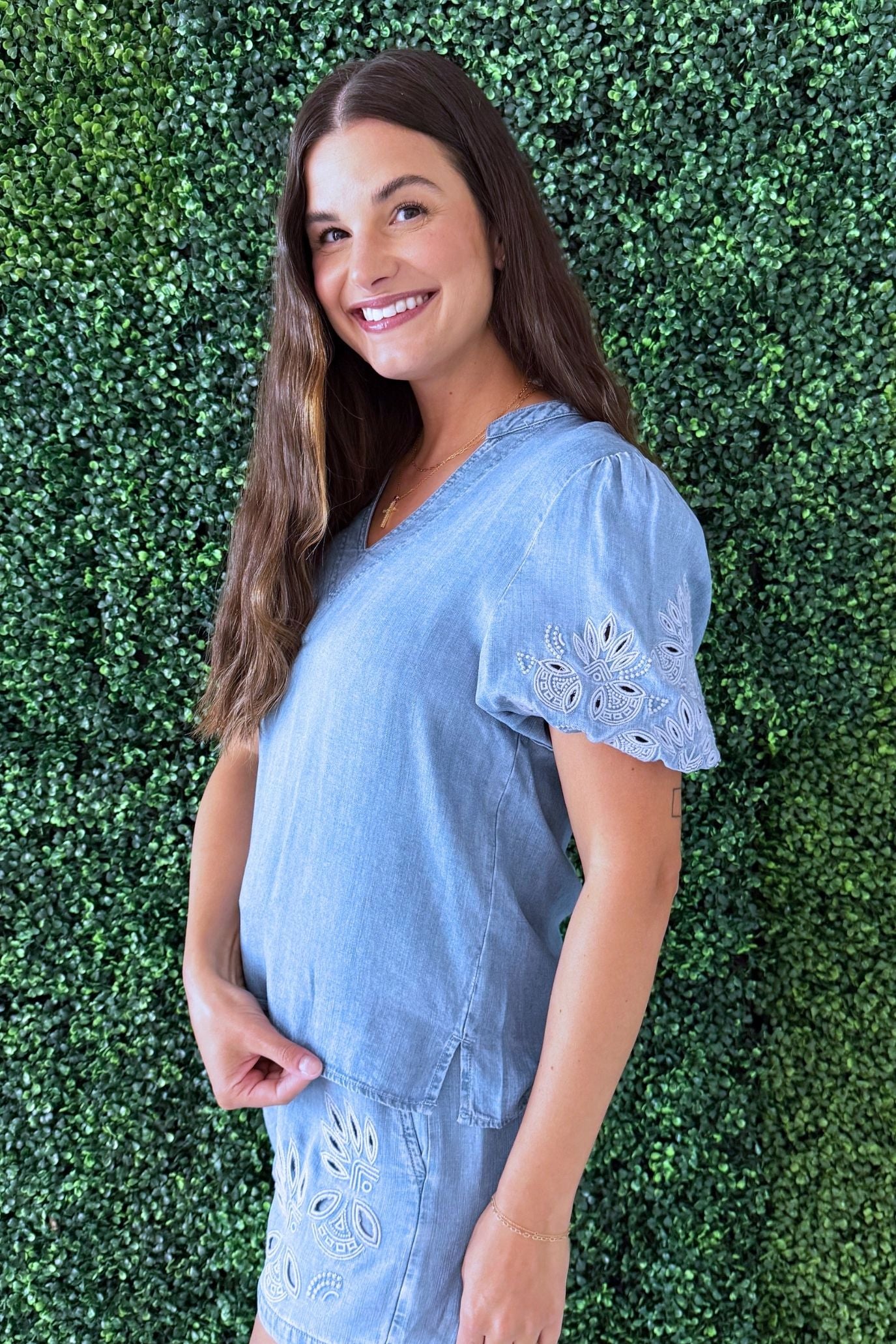V Neck Puff Sleeve Top