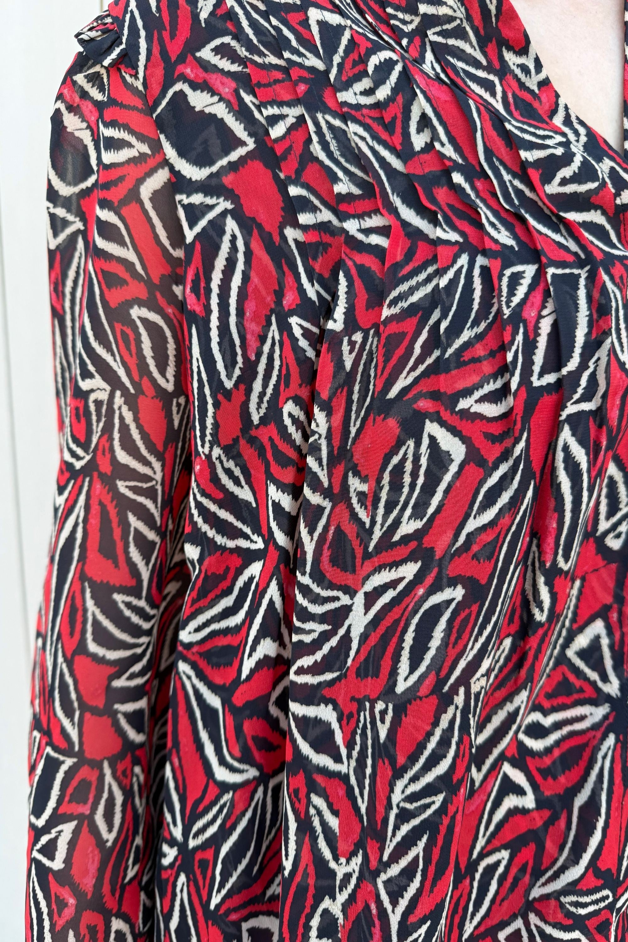 Long Sleeve Woven Blouse w/ Pintucks 23" HPS