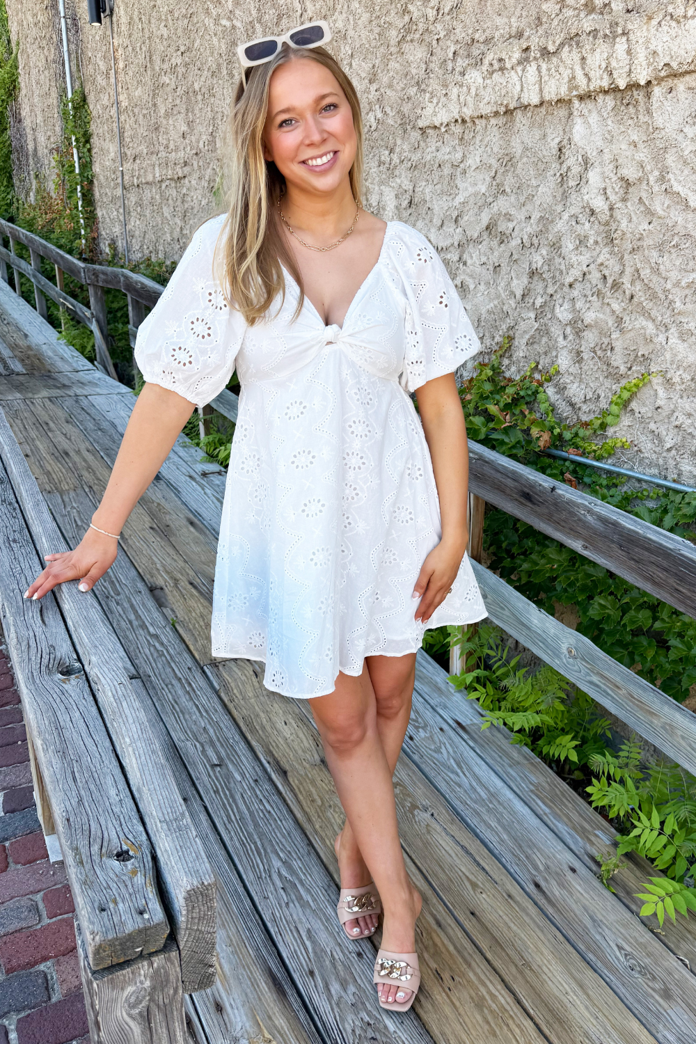 short sleeve dresses Classy Knee-Length Party Dress length semi Short Sleeve Hand Beaded Formal