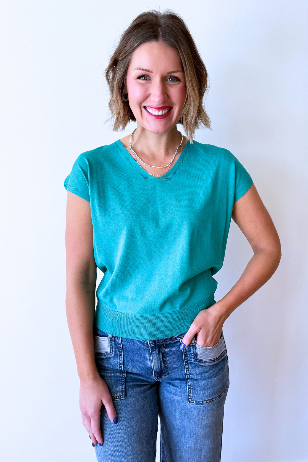 Relaxed Fit Short Sleeve V Neck Top - The 308 Boutique