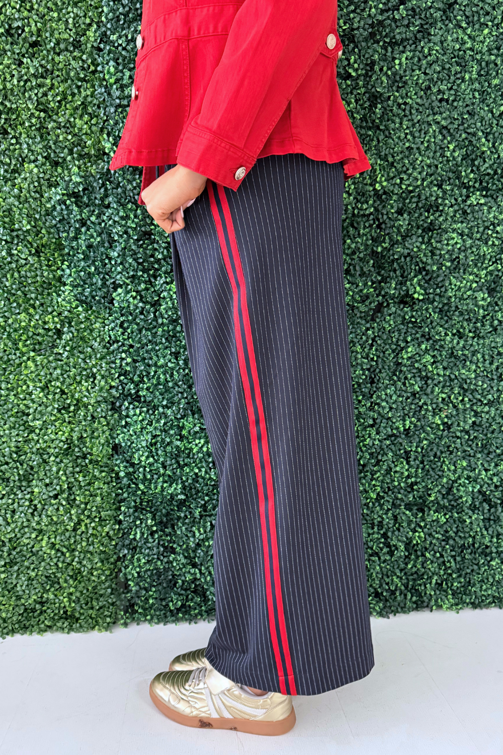 Wide Leg Pleated Trouser w/ Side Stripe 30" ins - The 308 Boutique