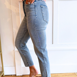 HR Liv Relaxed Crop Skinny w/ Wide Hem 27 Inseam
