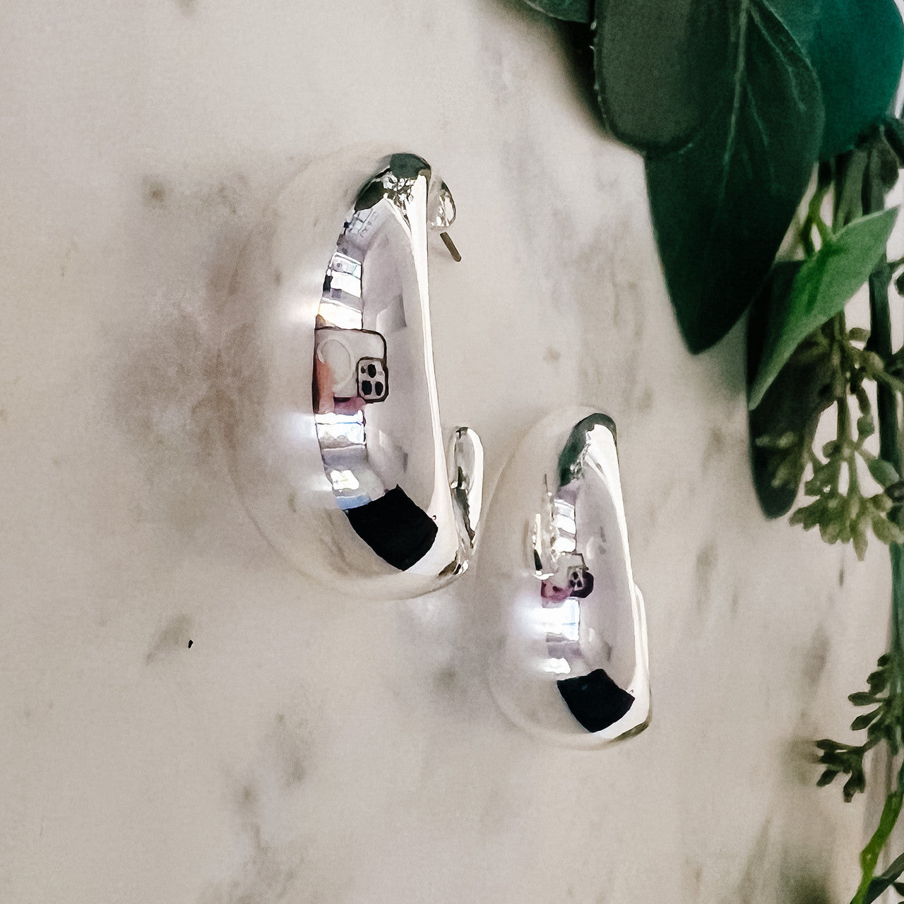 1.5" Chunky Metal Hoop Earrings